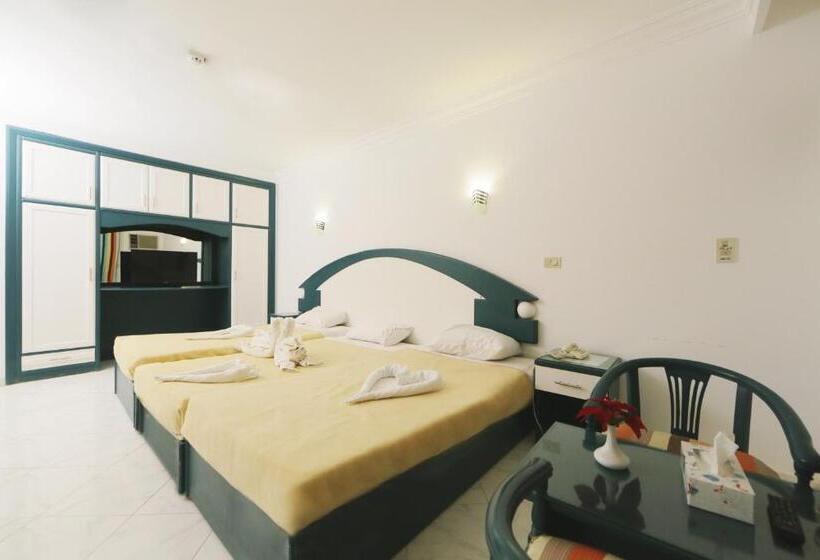 اتاق استاندارد سه نفره, Golden Beach 1 Ras Sedr