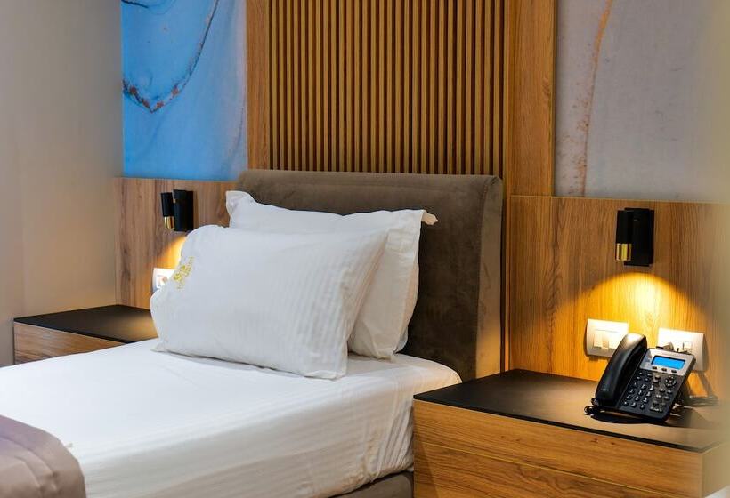 디럭스 룸, Lord Hotel Tirana