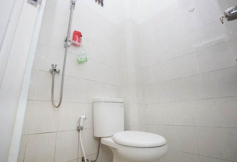 Номер Стандарт, Reddoorz Near Bundaran Kecil Palangkaraya