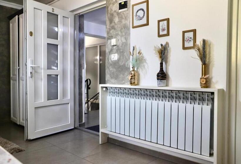 اتاق استاندارد, Cazare Moldi   Regim Hotelier