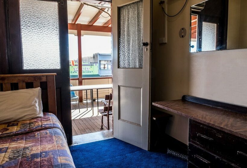 标准单人间共用浴室, Imperial Hotel Coonabarabran