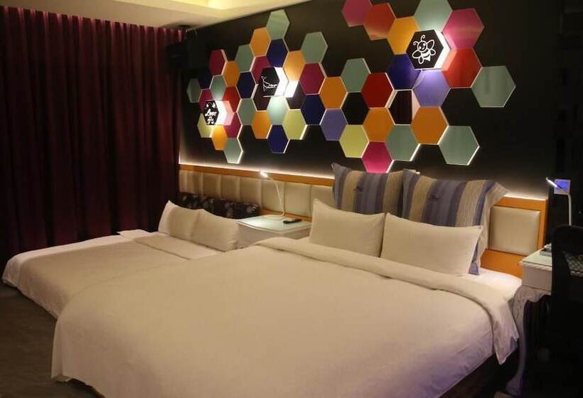 Economy Quadruple Room, Kai Hong Motel