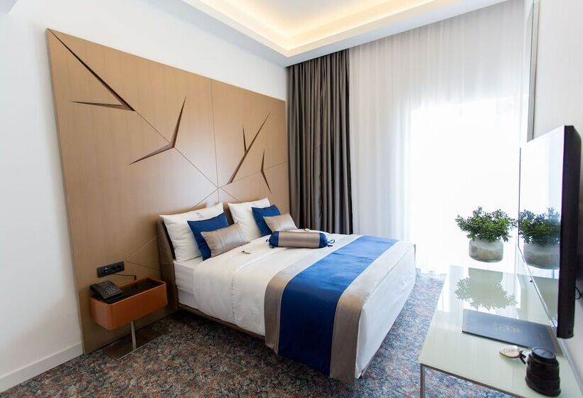 Quarto deluxe, Austria & Bosna