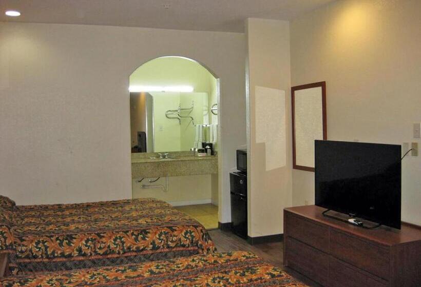 חדר דלוקס, Relax Inn & Suites
