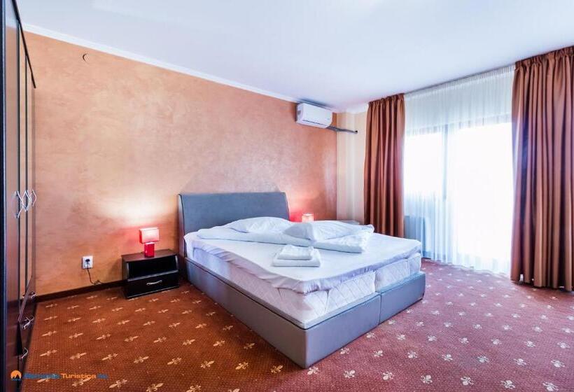 اتاق استاندارد با وان آب گرم, Monte Carlo Reghin