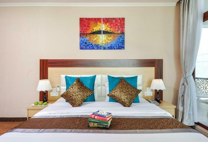 سوئیت با وان آب گرم, Triton Beach Hotel & Spa