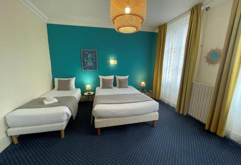 Трехместный Номер Классика, Le Trouville   Hotel De Charme