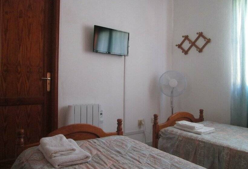 Номер Стандарт, La Palma Hostel By Pension Central
