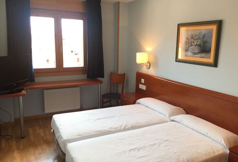 اتاق اکونومی, Hostal Alda Rio Duero