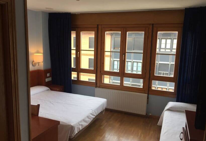 اتاق استاندارد سه نفره, Hostal Alda Rio Duero