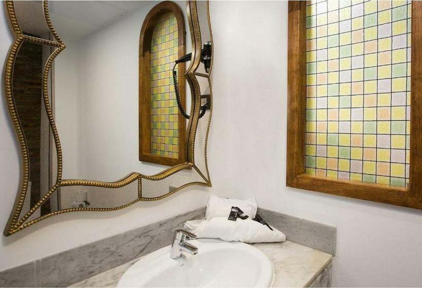 Deluxe Suite, El Charco Suites