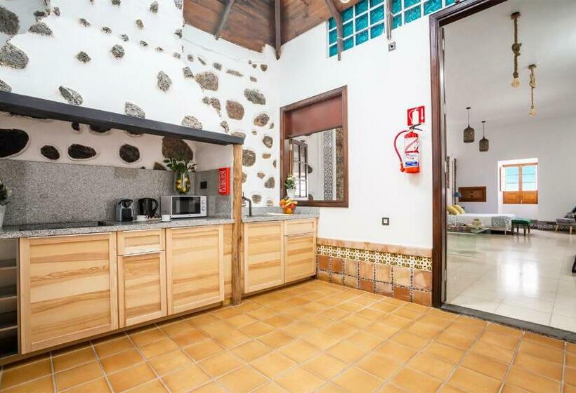 Deluxe Suite, El Charco Suites