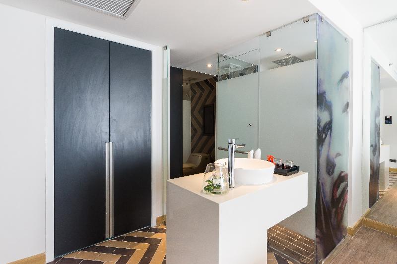 Номер Deluxe Вид на Бассейн, Citrus Grande Hotel Pattaya By Compass Hospitality