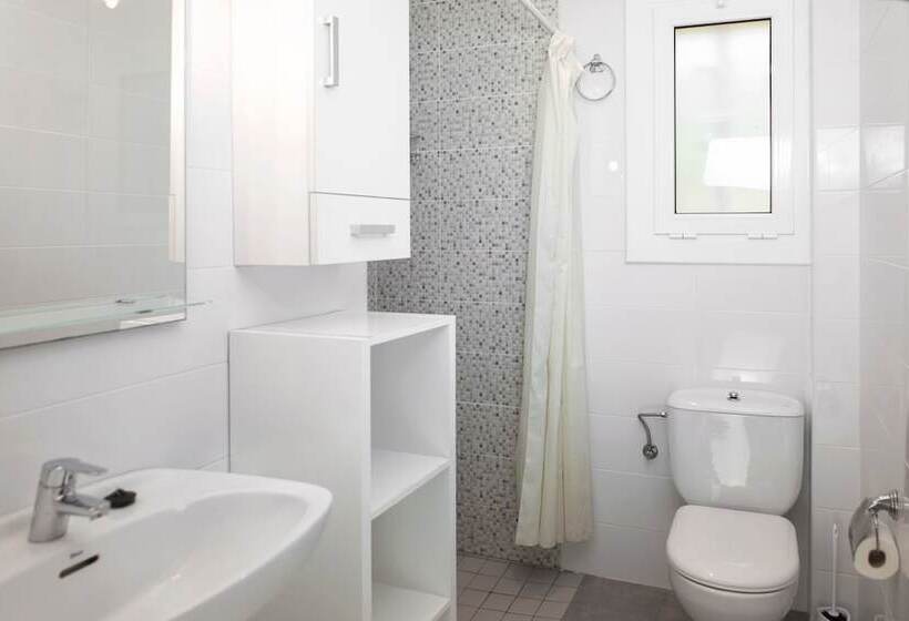 آپارتمان 1 خوابه همکف, Rvapartaments Benelux