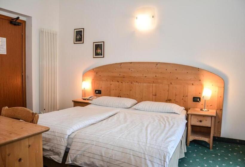 スタンダードルーム, Albergo Mezzolago
