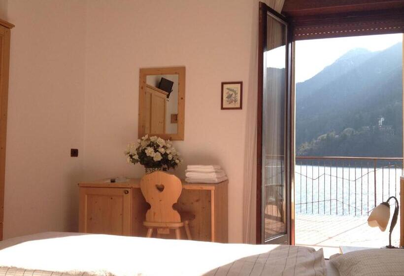 レイクビュースタンダードルーム, Albergo Mezzolago