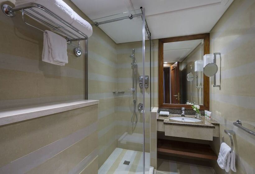 プレミアムトリプルルーム, Swissotel Al Maqam Makkah
