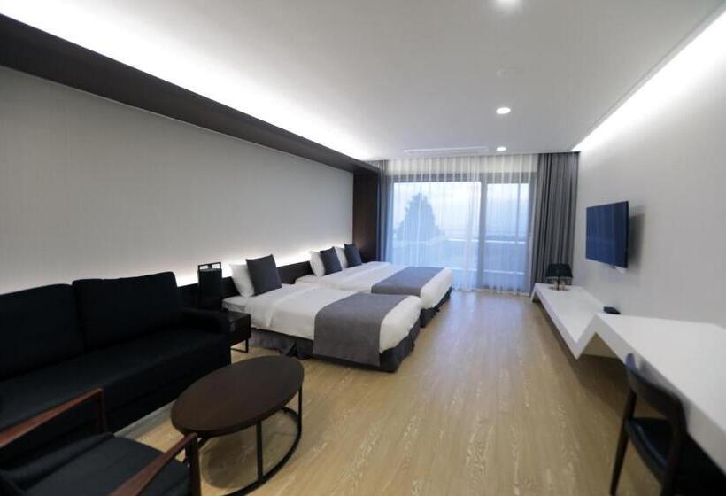 Студия Deluxe, The Qube Resort Jeju