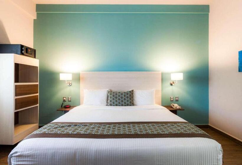 キングサイズベッドのスタンダードルーム, Comfort Inn & Suites Los Cabos