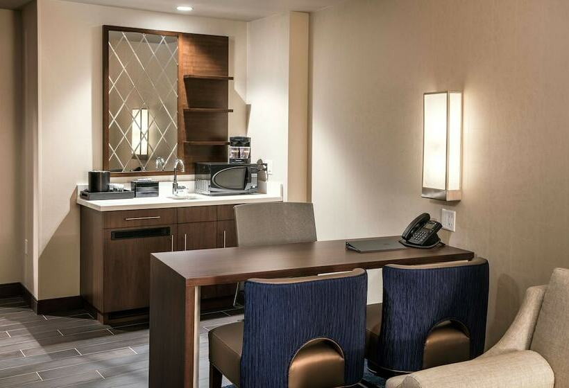 Suite 2 Camere da Letto, Embassy Suites By Hilton Seattle Downtown Pioneer Square