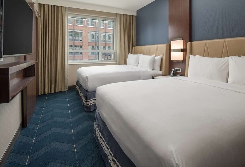 Suite Cama Queen, Embassy Suites By Hilton Seattle Downtown Pioneer Square