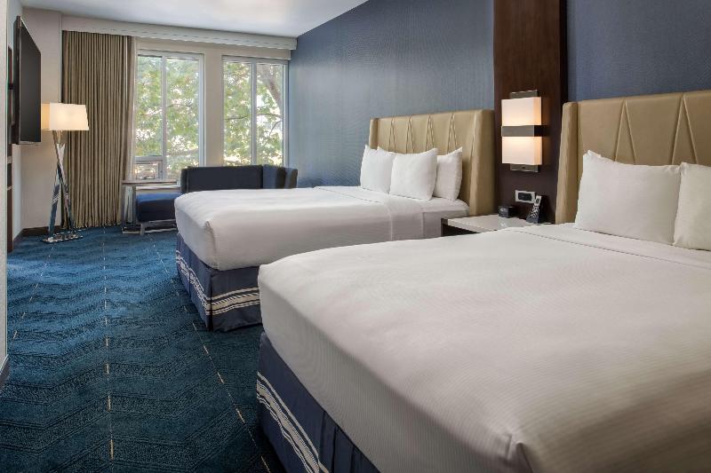 Suite Cama Queen, Embassy Suites By Hilton Seattle Downtown Pioneer Square