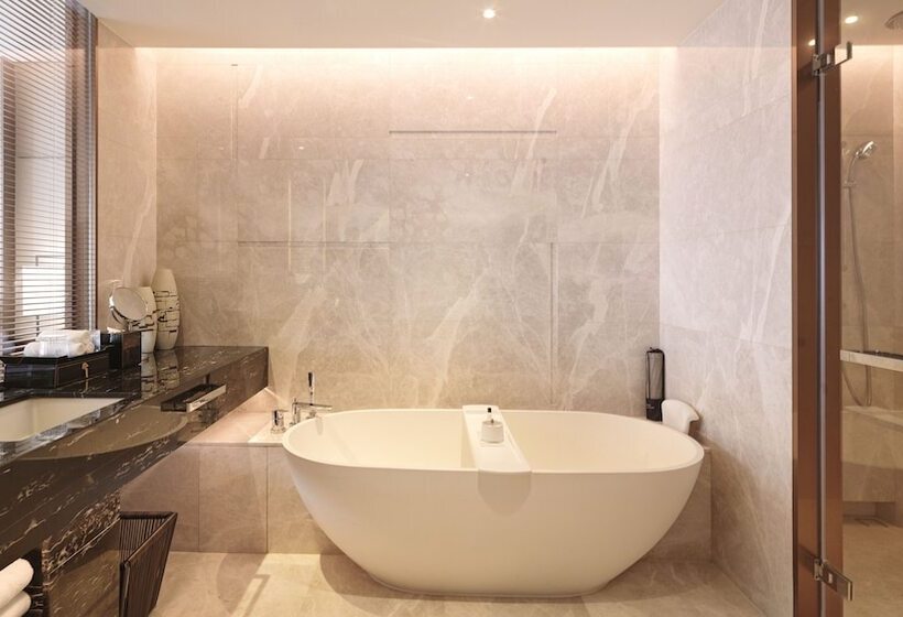 Номер Классика Двуспальная Кровать, Intercontinental Guangzhou Exhibition Center, An Ihg Hotel   Free Shuttle Between Hotel And Exhibiti