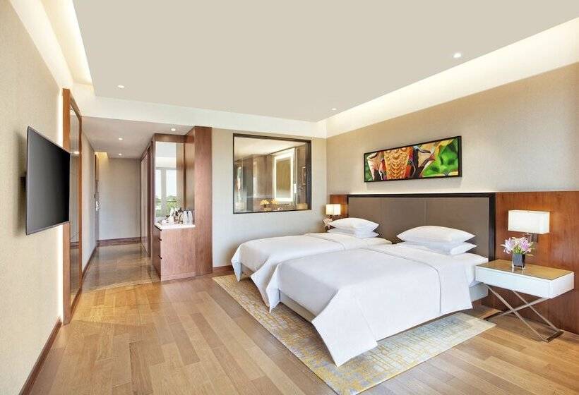 Номер Клуб, Grand Hyatt Kochi Bolgatty