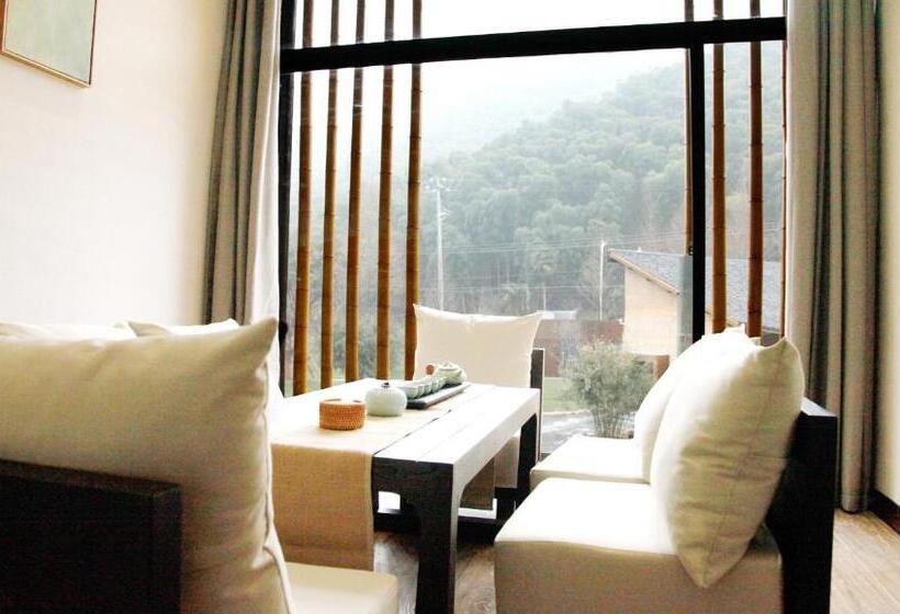 Семейный Номер, Undo Resort
