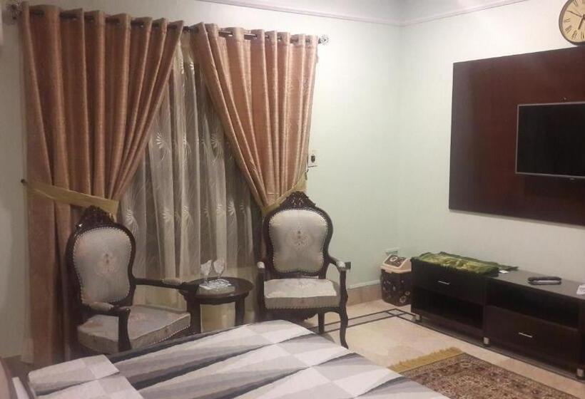 اتاق استاندارد با تراس, Seven 7
