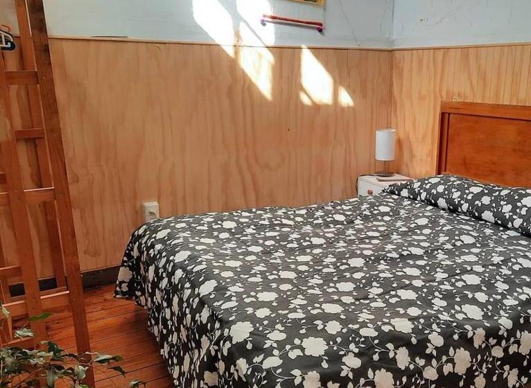اتاق استاندارد با سرویس بهداشتی مشترک, Casa Elias Valpo   Hostel