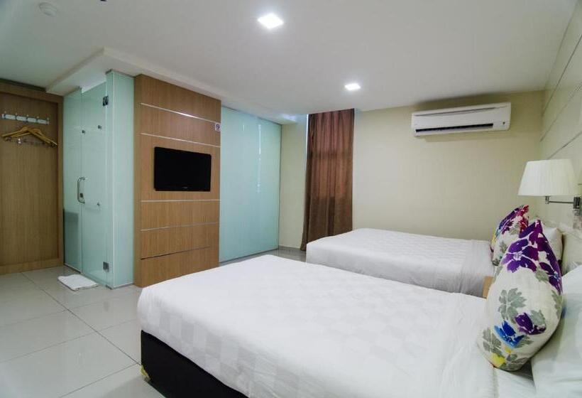 اتاق خانوادگی, Mornington Hotel Sitiawan