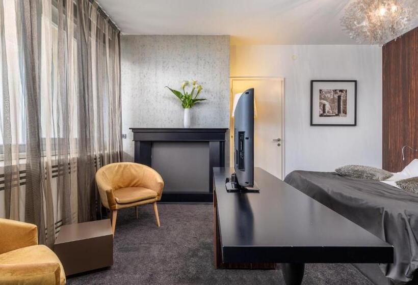 발코니가 있는 바다 전망 수피리어 룸, Brijuni Hotel Istra