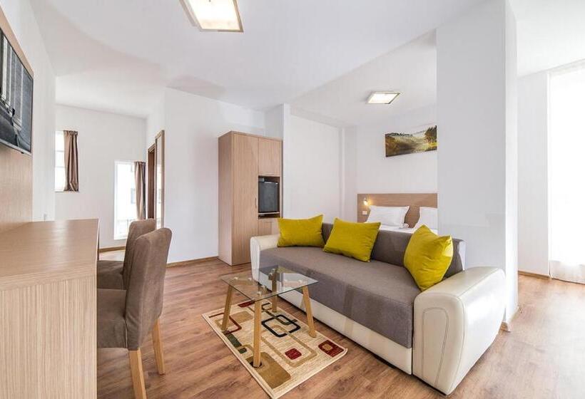 اتاق سوپریور سه تخته, Residence Il Lago