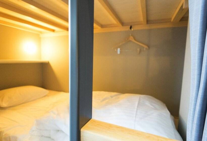 Кровать в Общей Комнате, Imano Tokyo Ginza Hostel