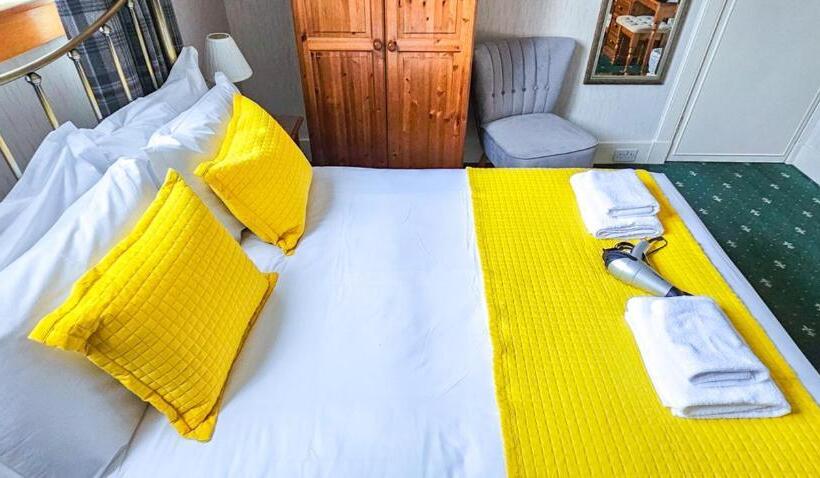 Номер Стандарт Трехместный, Mystayinn Abermar Guest House