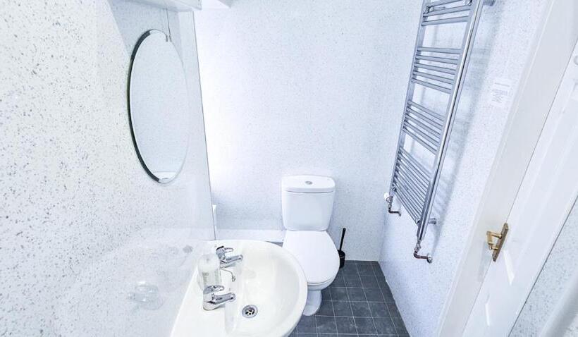 Номер Стандарт, Mystayinn Abermar Guest House
