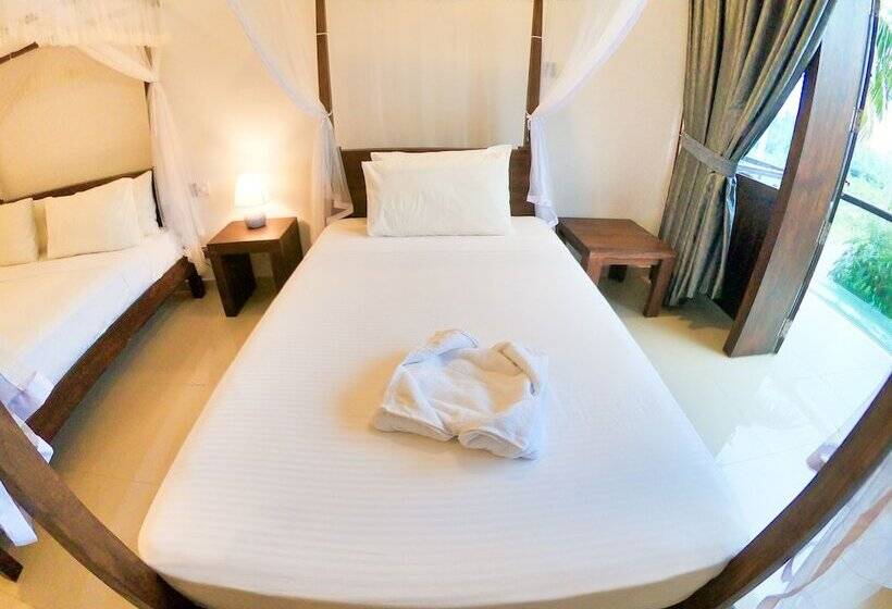 Трехместный Номер Deluxe, Kabalana Hotel & Villa