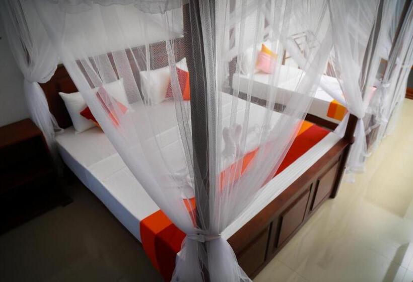 Трехместный Номер Deluxe Вид на Море, Bv Residence