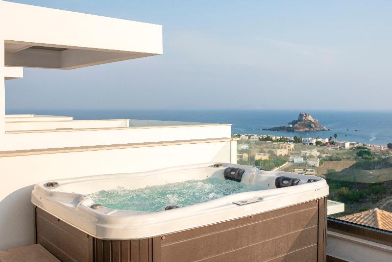 자쿠지 스위트, White Rock Of Kos Hotel   Adults Only