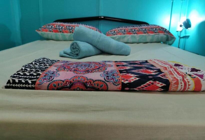 اتاق استاندارد یک نفره, Darwin Hostel