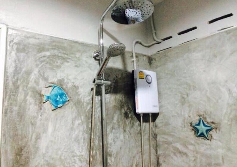 اتاق استاندارد سه تخته با بالکن, K Guesthouse Adults Only
