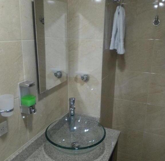 חדר סטנדרט, Csi Medellín
