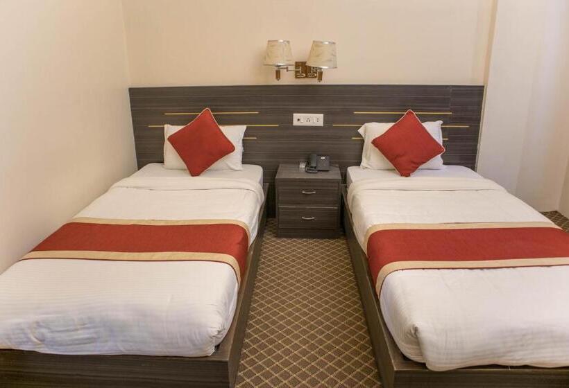 اتاق لوکس, Mirage Inn