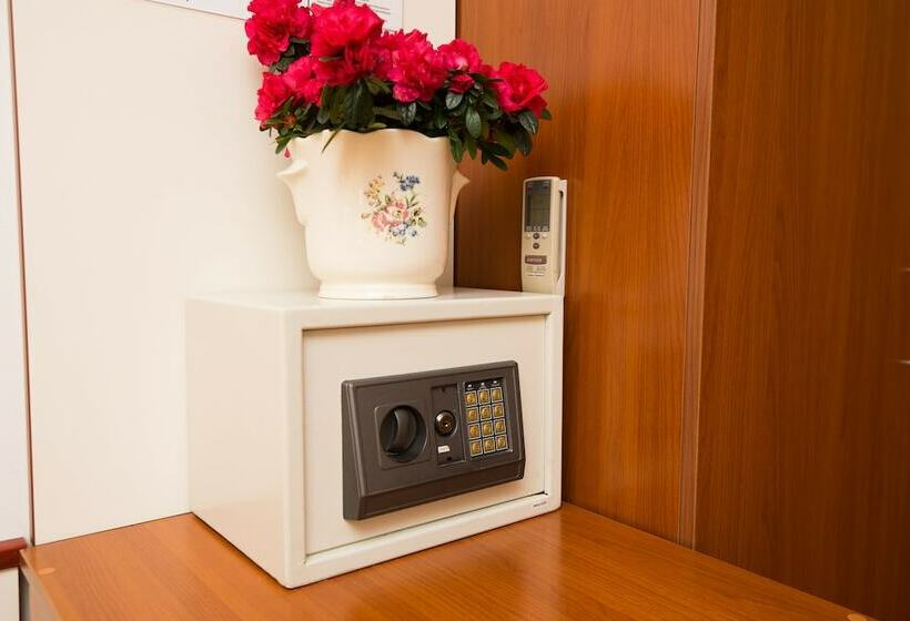 اتاق راحتی, Apartments Sofija