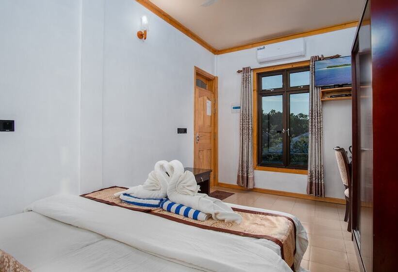 سوییت خانوادگی, Thundee Inn