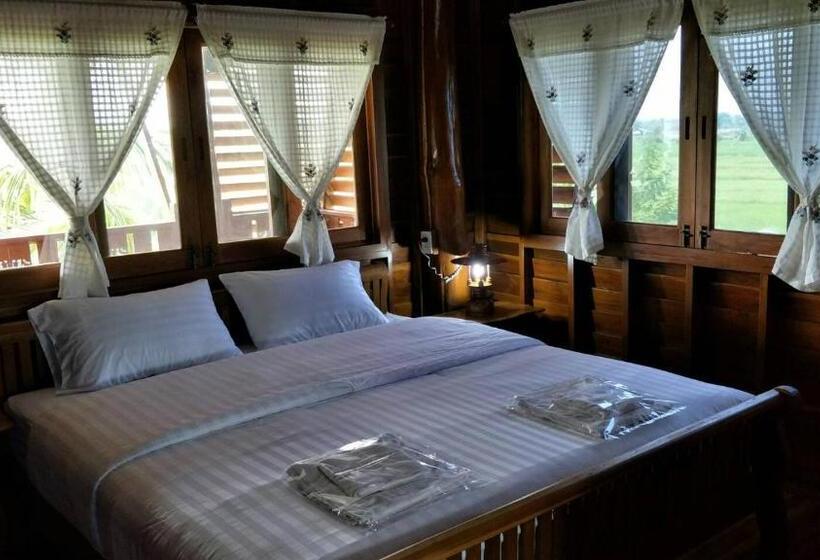 Семейный Номер, Huanmaisakngam Resort