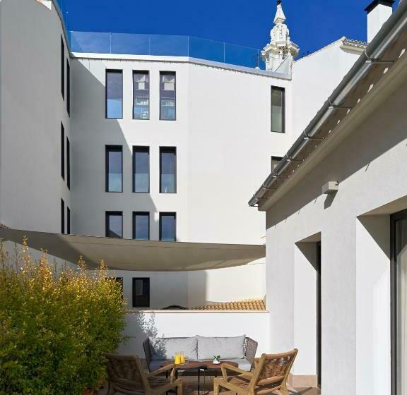 家庭间, H10 Palacio Colomera