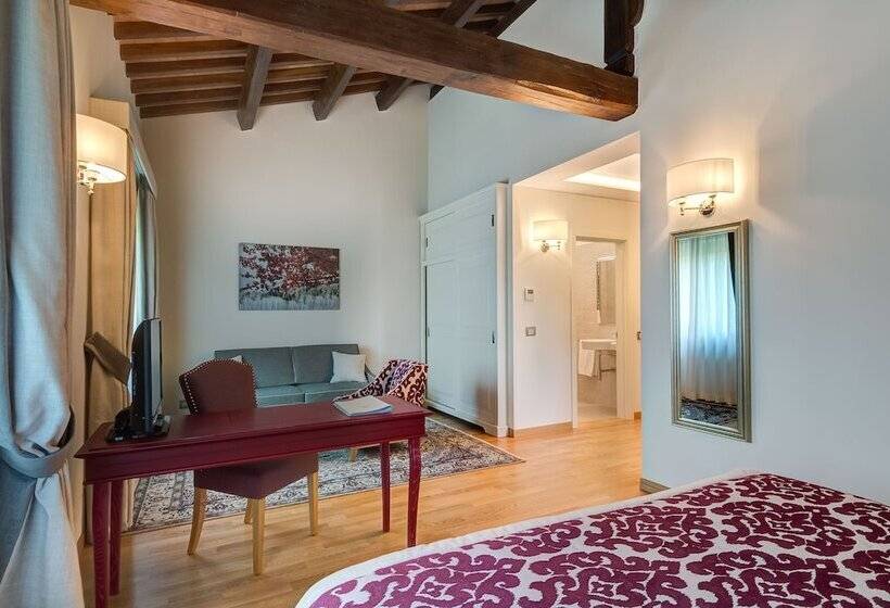 Полулюкс, Borgo La Chiaracia Resort & Spa