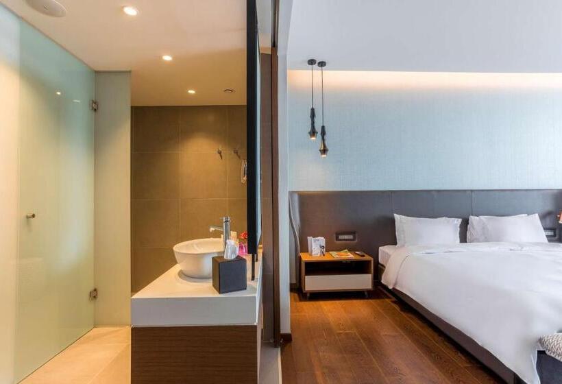 اتاق پرمیوم با چشم‌انداز دریا, Radisson Blu Hotel, Larnaca